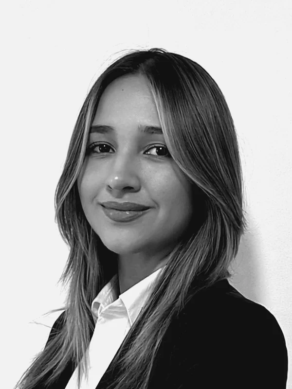 Mishelle Linares, equipo legal de Legal Spot